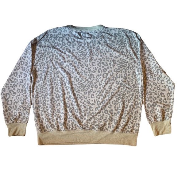 SPLENDID Oatmeal Leopard Animal Print Women’s Sweatshirt - SZ Large - Picture 7 of 10
